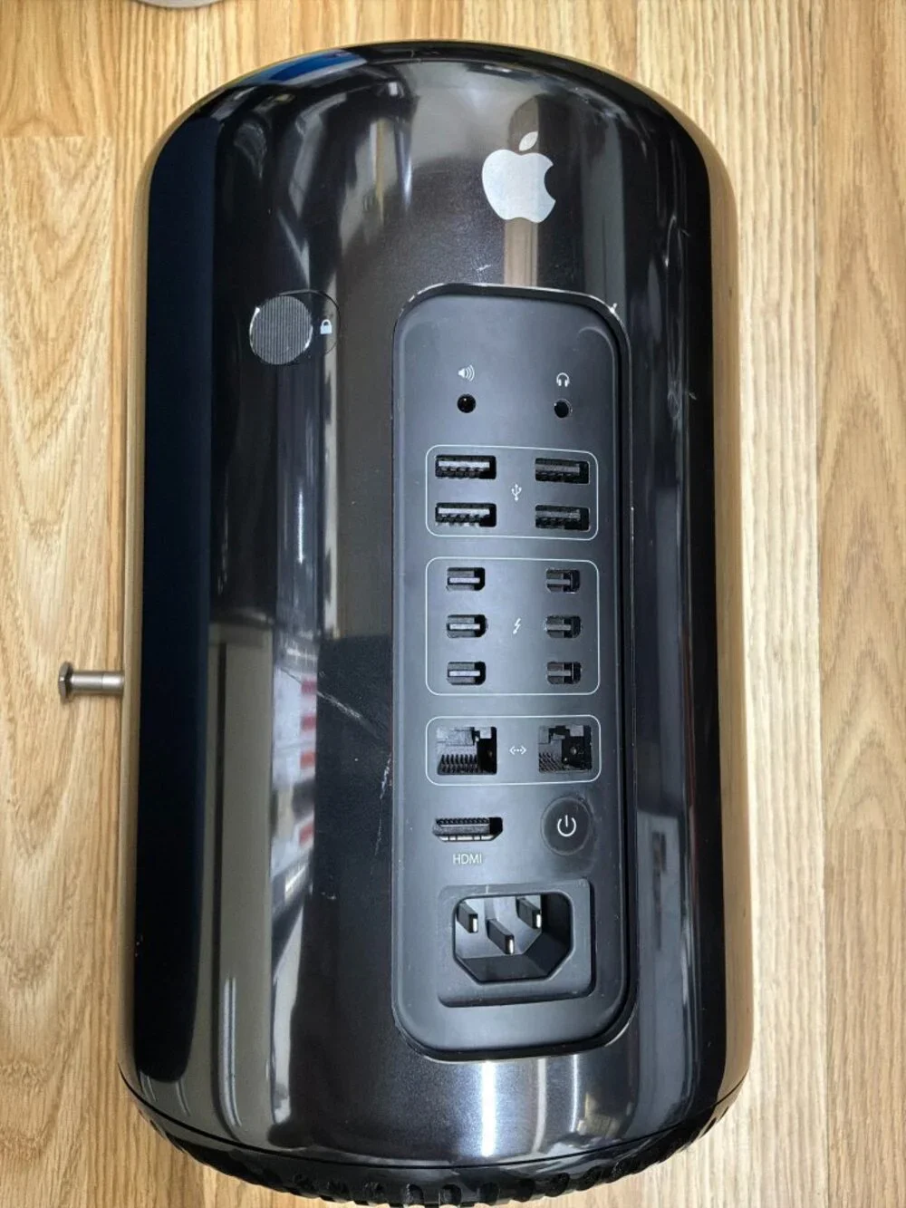 Apple Mac Pro 2013 A1481 EMC 2630 Cylinder Desktop Computer For Parts/Repair